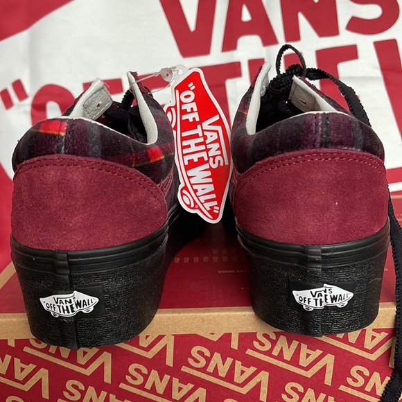 Vans Old Skool Stac
Velvet Plaid Port/Black
VNOA7Q5M02Y
WMNS Platforms - sneaker - Picture 14 of 16